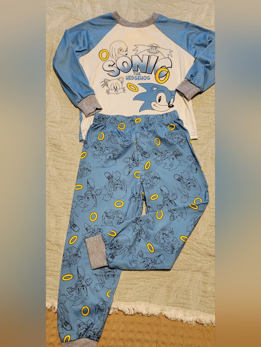 💚10 for $10💚 Bundle and save Sonic the Hedgehog Blue Raglan Pajama Set